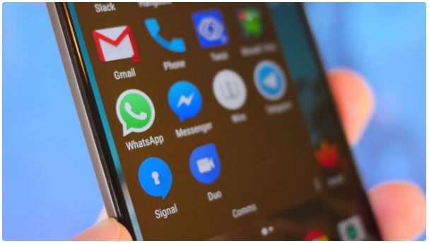 Hide conversations on Facebook Messenger and WhatsApp
